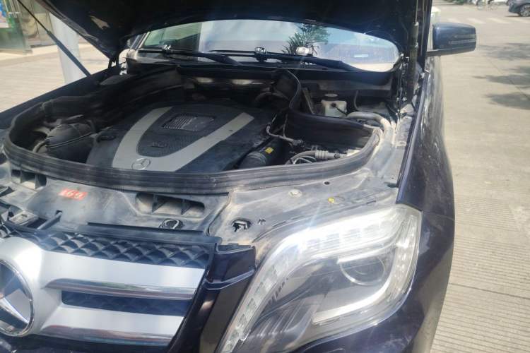 Used Mercedes-Benz GLK-Class 2013 GLK 300 4MATIC Fashion Model Engine Bay Left