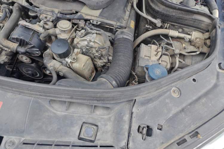 Used Mercedes-Benz GLK-Class 2013 GLK 300 4MATIC Dynamic Edition Engine Bay Left