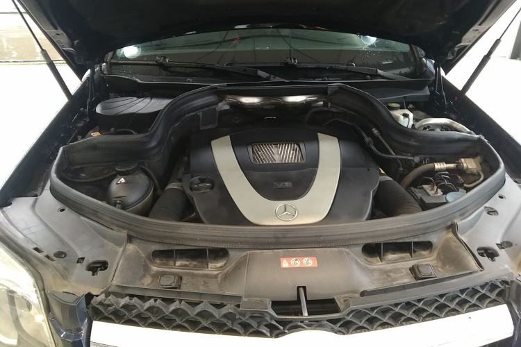 Used Mercedes-Benz GLK-Class 2013 GLK 300 4MATIC Dynamic Sunroof Model Engine Bay
