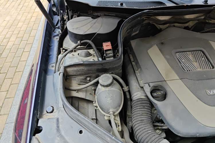 Used Mercedes-Benz GLK-Class 2013 GLK 300 4MATIC Fashion Model Engine Bay Right