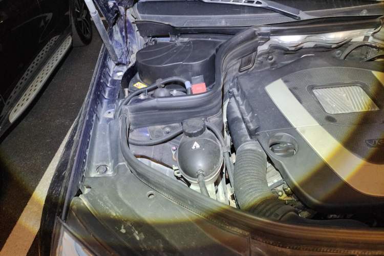 Used Mercedes-Benz GLK-Class 2013 GLK 300 4MATIC Dynamic Sunroof Model Engine Bay Right