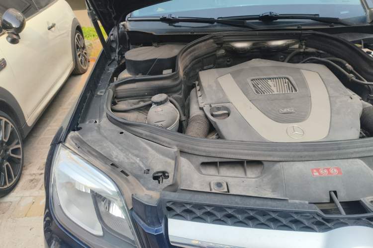 Used Mercedes-Benz GLK-Class 2013 GLK 300 4MATIC Dynamic Sunroof Model Engine Bay Right