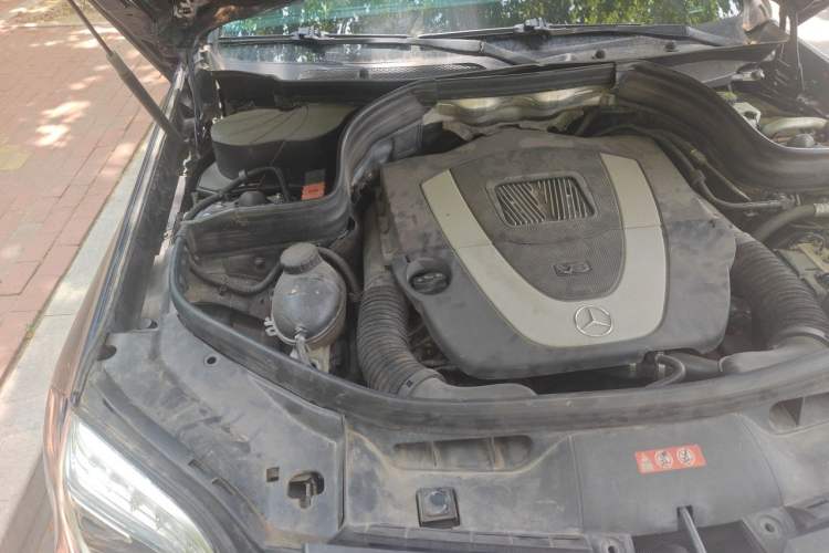 Used Mercedes-Benz GLK-Class 2013 GLK 300 4MATIC Fashion Model Engine Bay Right