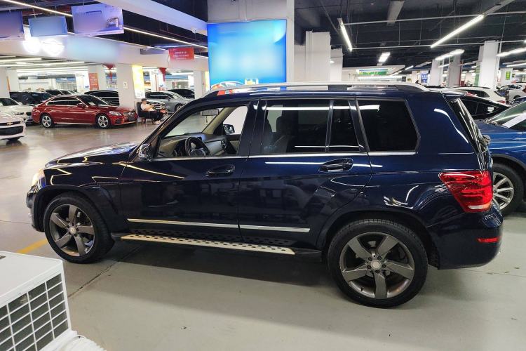 Used Mercedes-Benz GLK-Class 2013 GLK 300 4MATIC Dynamic Sunroof Model Exterior 3