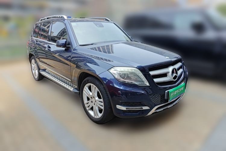 Used Mercedes-Benz GLK-Class 2013 GLK 300 4MATIC Fashion Model Front Right 45 Deg