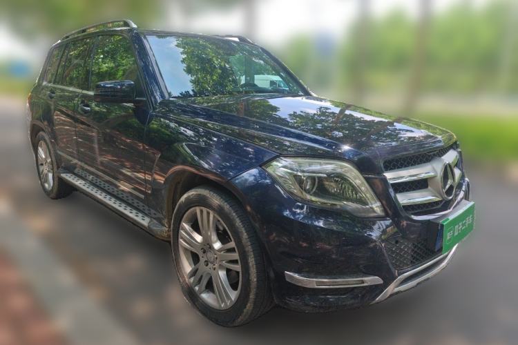 Used Mercedes-Benz GLK-Class 2013 GLK 300 4MATIC Fashion Model Front Right 45 Deg