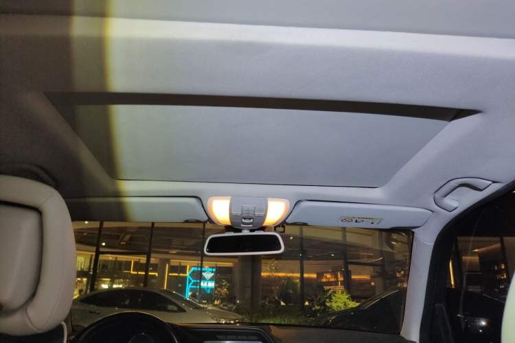 Used Mercedes-Benz GLK-Class 2013 GLK 300 4MATIC Dynamic Sunroof Model Headliner