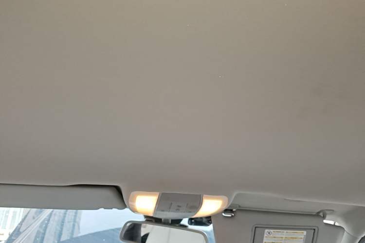Used Mercedes-Benz GLK-Class 2013 GLK 300 4MATIC Dynamic Edition Headliner