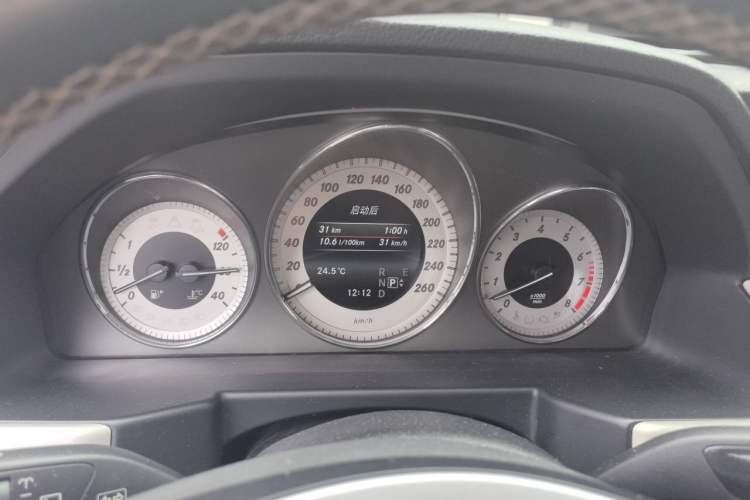Used Mercedes-Benz GLK-Class 2013 GLK 300 4MATIC Dynamic Sunroof Model Instrument Cluster