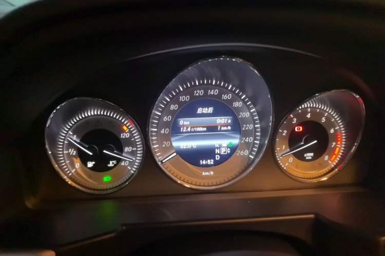 Used Mercedes-Benz GLK-Class 2013 GLK 300 4MATIC Fashion Model Instrument Cluster