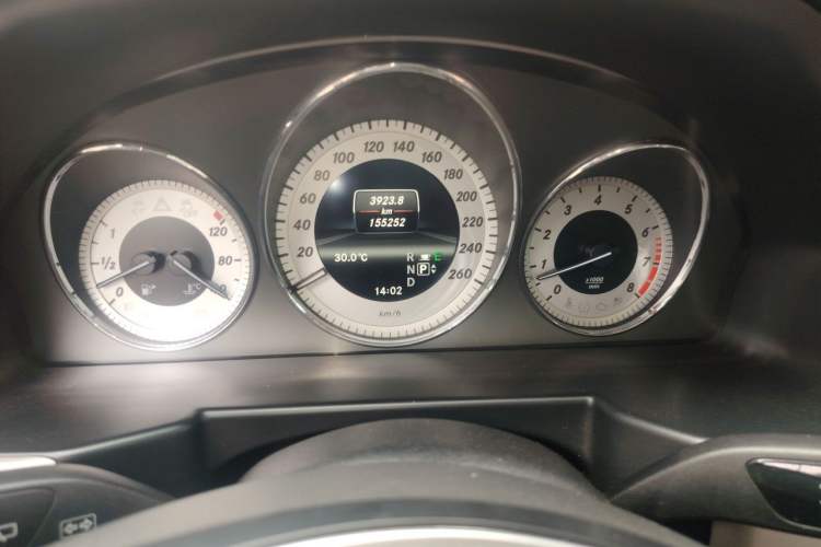 Used Mercedes-Benz GLK-Class 2013 GLK 300 4MATIC Fashion Model Instrument Cluster