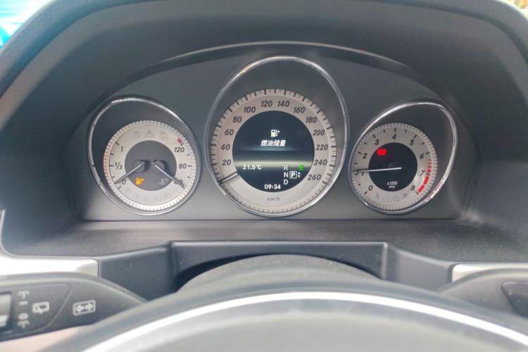 Used Mercedes-Benz GLK-Class 2013 GLK 300 4MATIC Dynamic Edition Instrument Cluster