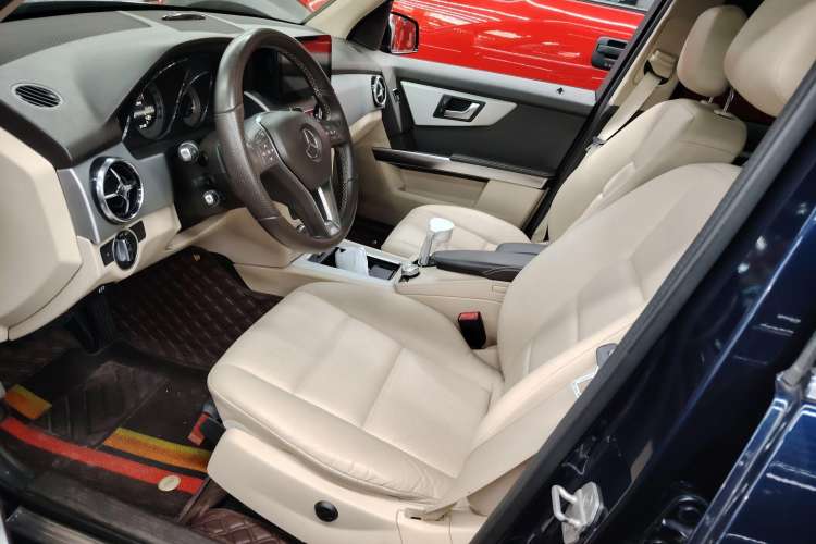 Used Mercedes-Benz GLK-Class 2013 GLK 300 4MATIC Fashion Model Interior 4