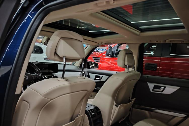 Used Mercedes-Benz GLK-Class 2013 GLK 300 4MATIC Fashion Model Interior 7