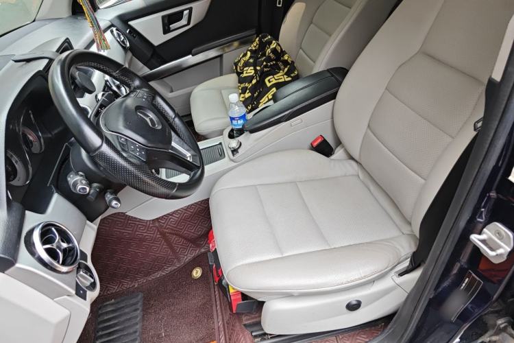 Used Mercedes-Benz GLK-Class 2013 GLK 300 4MATIC Fashion Model Left Front Seat