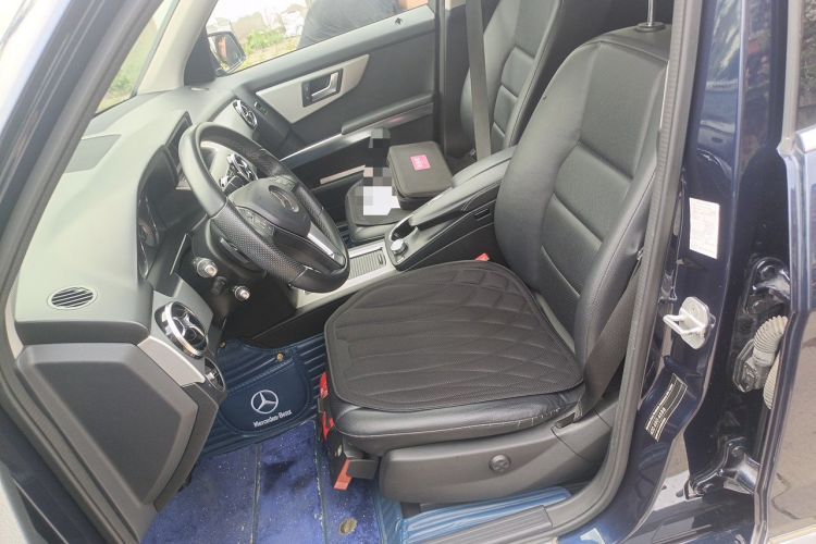 Used Mercedes-Benz GLK-Class 2013 GLK 300 4MATIC Fashion Model Left Front Seat