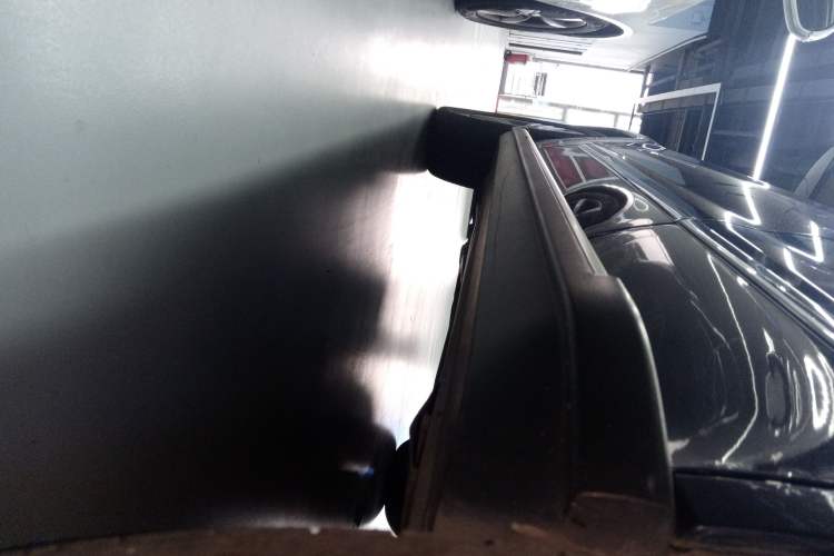 Used Mercedes-Benz GLK-Class 2013 GLK 300 4MATIC Fashion Model Left Side Sill