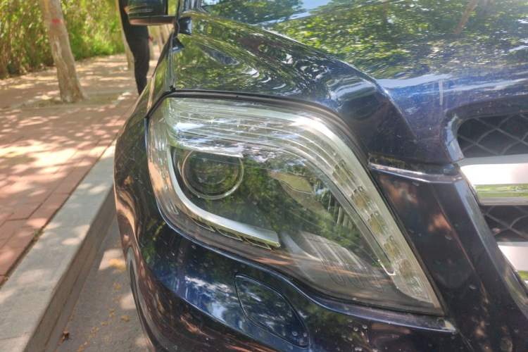 Used Mercedes-Benz GLK-Class 2013 GLK 300 4MATIC Fashion Model Right Front Headlight