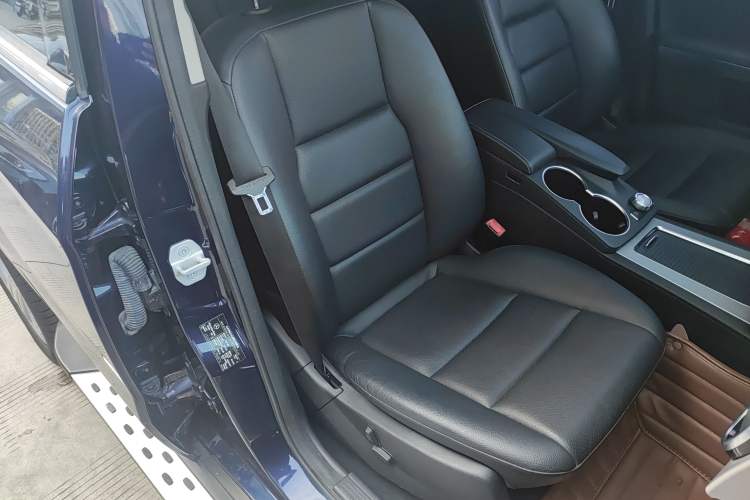 Used Mercedes-Benz GLK-Class 2013 GLK 300 4MATIC Dynamic Edition Right Front Seat
