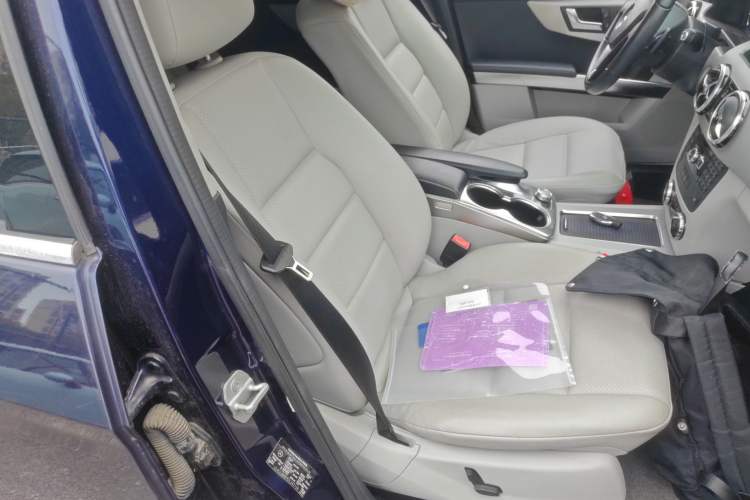 Used Mercedes-Benz GLK-Class 2013 GLK 300 4MATIC Dynamic Edition Right Front Seat