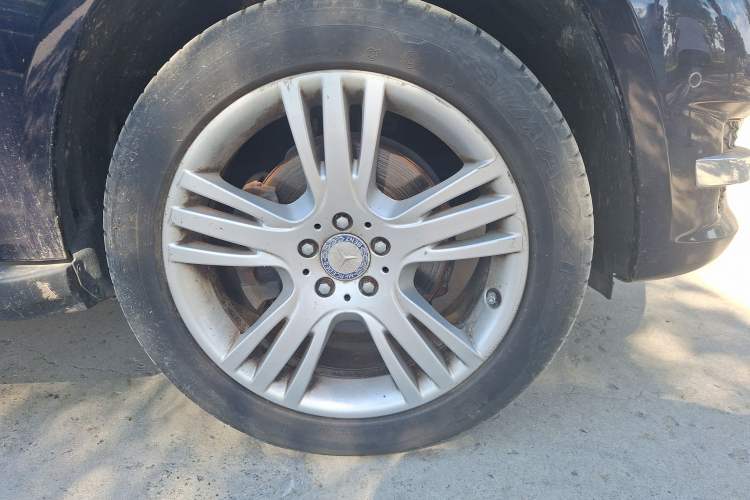 Used Mercedes-Benz GLK-Class 2013 GLK 300 4MATIC Dynamic Edition Right Front Wheel Hub