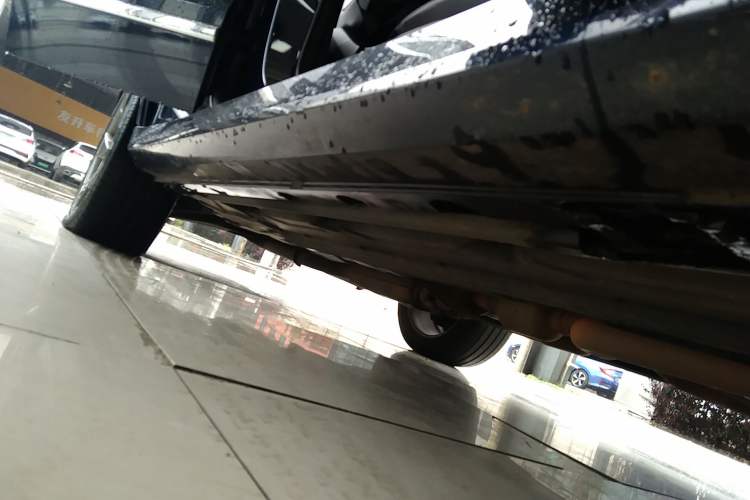 Used Mercedes-Benz GLK-Class 2013 GLK 300 4MATIC Dynamic Sunroof Model Right Side Sill