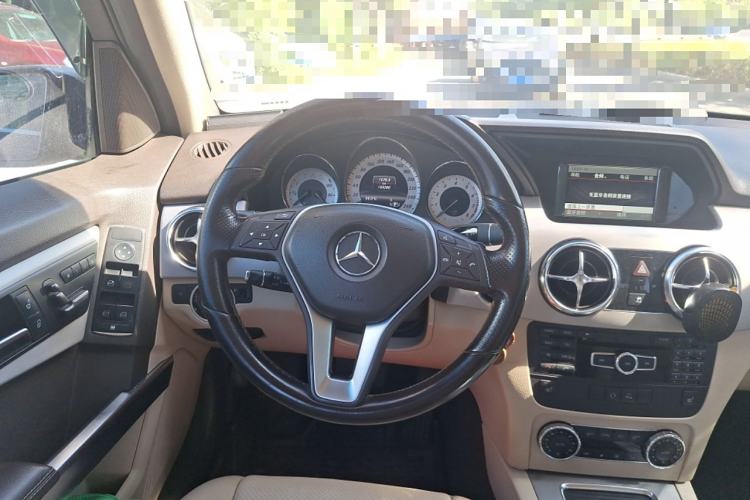 Used Mercedes-Benz GLK-Class 2013 GLK 300 4MATIC Dynamic Edition Steering Wheel
