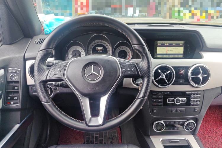 Used Mercedes-Benz GLK-Class 2013 GLK 300 4MATIC Dynamic Edition Steering Wheel