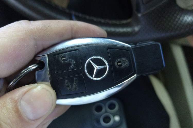 Used Mercedes-Benz GLK-Class 2013 GLK 300 4MATIC Fashion Model Vehicle Key