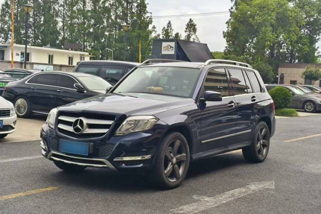 Ojetý Mercedes-Benz GLK-Class 2013 GLK 300 4MATIC Dynamic Sunroof Model