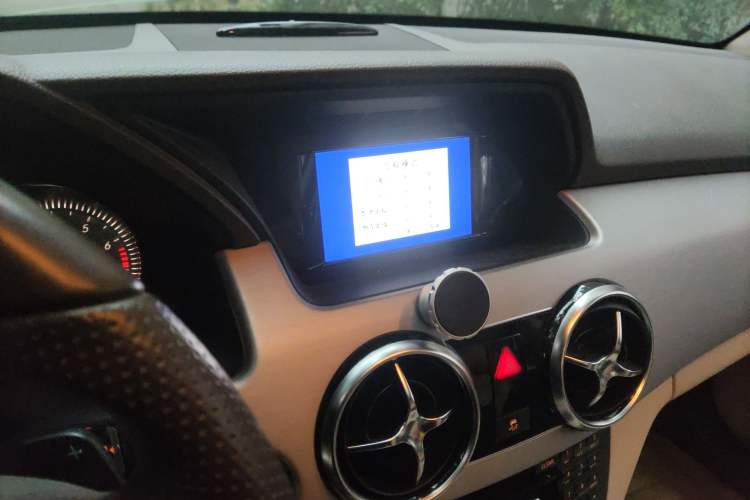 Used Mercedes-Benz GLK-Class 2013 GLK 300 4MATIC Fashion Model Audio And AC Panel