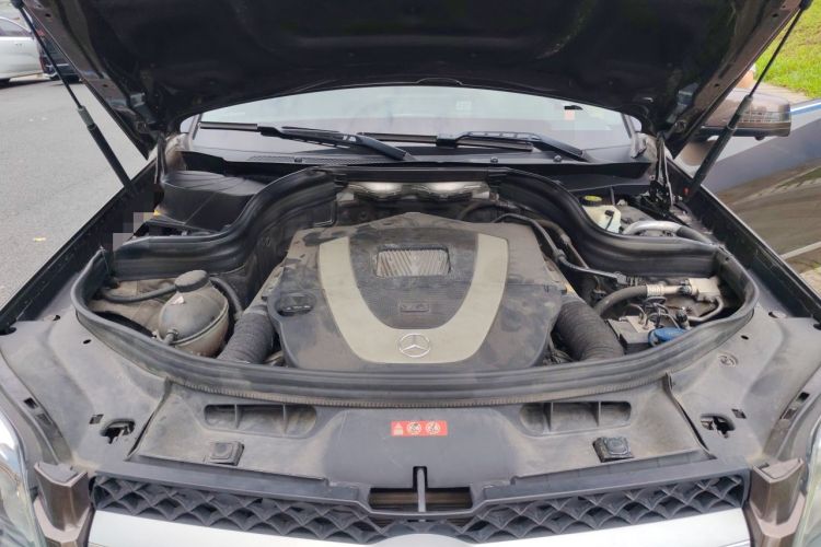 Used Mercedes-Benz GLK-Class 2013 GLK 300 4MATIC Dynamic Sunroof Model Engine Bay
