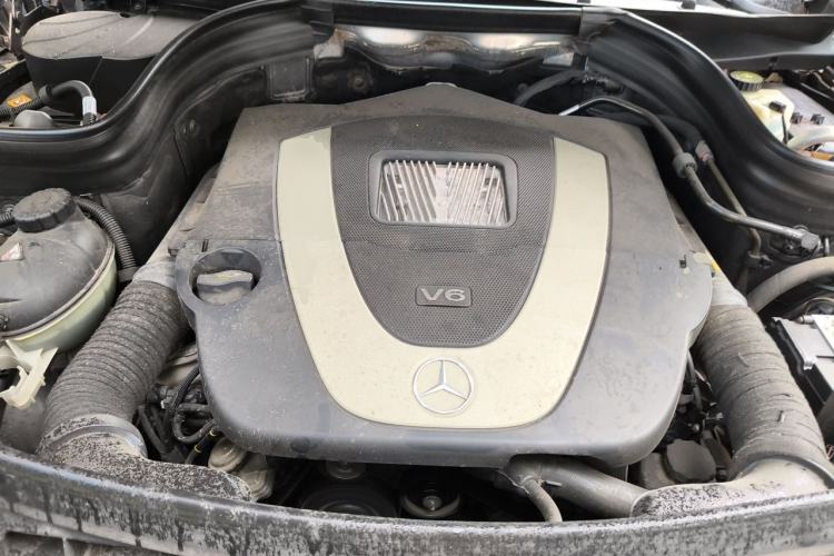 Used Mercedes-Benz GLK-Class 2013 GLK 300 4MATIC Dynamic Sunroof Model Engine Bay