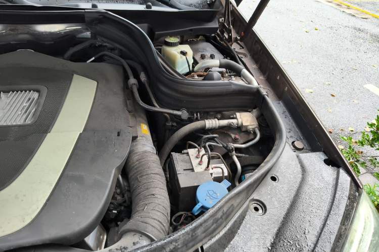 Used Mercedes-Benz GLK-Class 2013 GLK 300 4MATIC Dynamic Sunroof Model Engine Bay Left