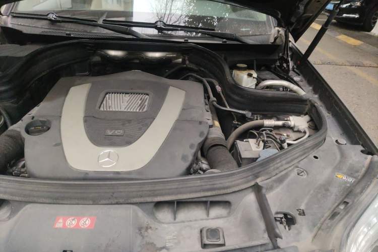 Used Mercedes-Benz GLK-Class 2013 GLK 300 4MATIC Fashion Model Engine Bay Left