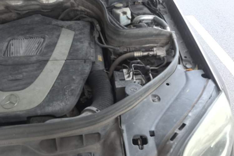 Used Mercedes-Benz GLK-Class 2013 Facelift GLK 300 4MATIC Fashion Edition Engine Bay Left