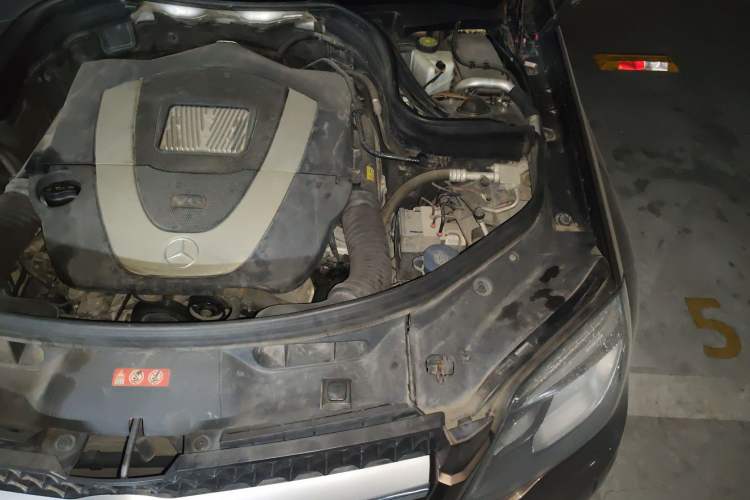 Used Mercedes-Benz GLK-Class 2013 GLK 300 4MATIC Dynamic Sunroof Model Engine Bay Left