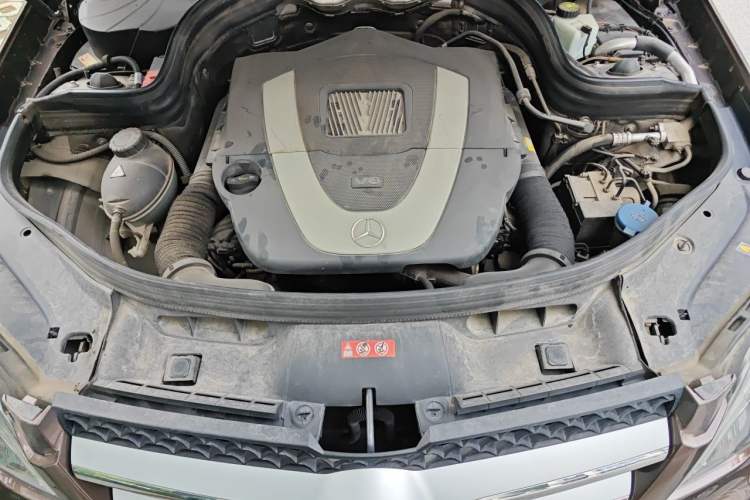 Used Mercedes-Benz GLK-Class 2013 Facelift GLK 300 4MATIC Fashion Edition Engine Bay