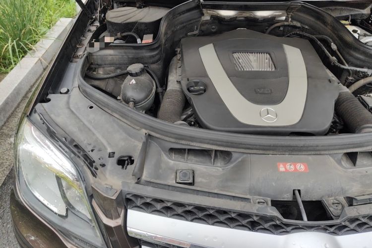 Used Mercedes-Benz GLK-Class 2013 GLK 300 4MATIC Dynamic Sunroof Model Engine Bay Right