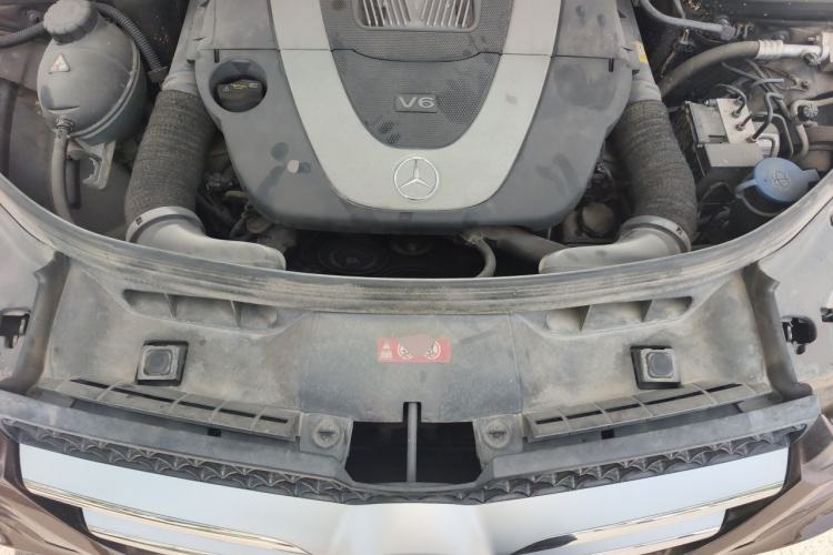 Used Mercedes-Benz GLK-Class 2013 Facelift GLK 300 4MATIC Luxury Edition Engine Bay