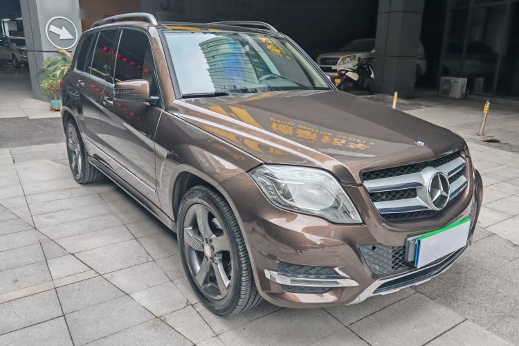 Used Mercedes-Benz GLK-Class 2013 GLK 300 4MATIC Dynamic Sunroof Model Exterior 2
