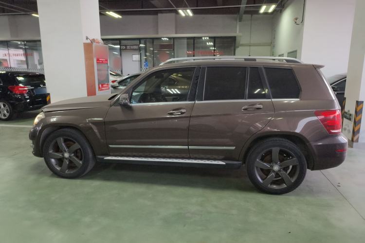 Used Mercedes-Benz GLK-Class 2013 Facelift GLK 300 4MATIC Fashion Edition Exterior 3