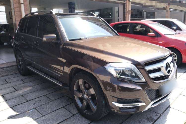 Used Mercedes-Benz GLK-Class 2013 Facelift GLK 300 4MATIC Fashion Edition Front Right 45 Deg