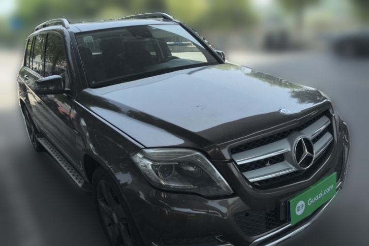 Used Mercedes-Benz GLK-Class 2013 Facelift GLK 300 4MATIC Fashion Edition Front Right 45 Deg
