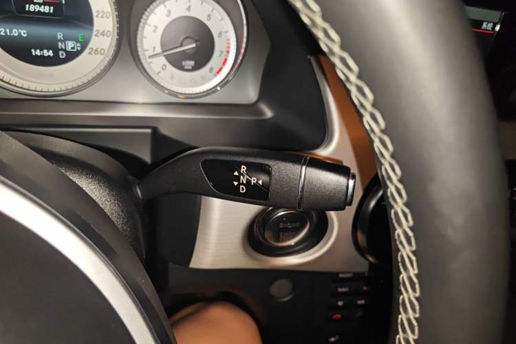 Used Mercedes-Benz GLK-Class 2013 GLK 300 4MATIC Dynamic Sunroof Model Gear Lever