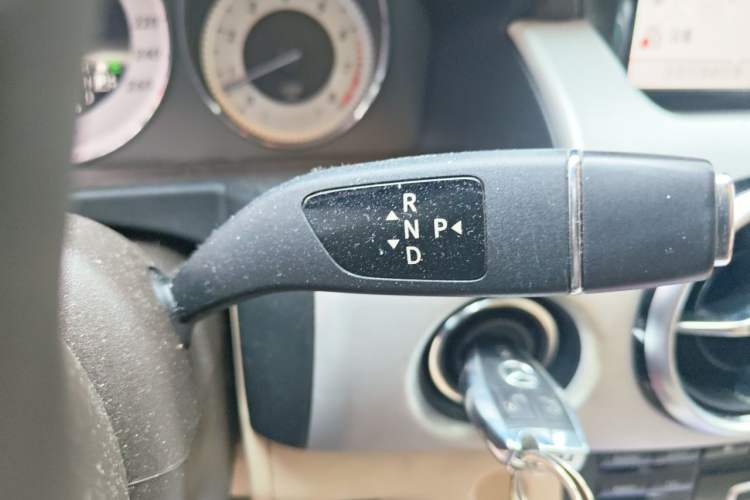 Used Mercedes-Benz GLK-Class 2013 GLK 300 4MATIC Fashion Model Gear Lever