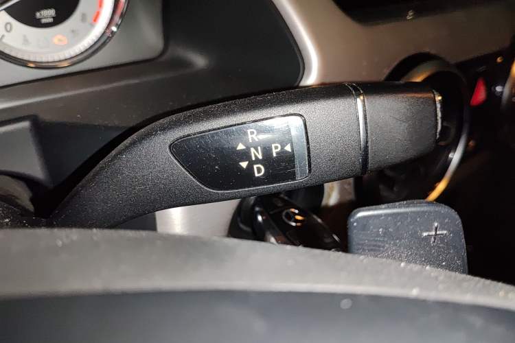 Used Mercedes-Benz GLK-Class 2013 GLK 300 4MATIC Dynamic Sunroof Model Gear Lever