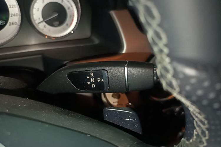 Used Mercedes-Benz GLK-Class 2013 GLK 300 4MATIC Dynamic Sunroof Model Gear Lever