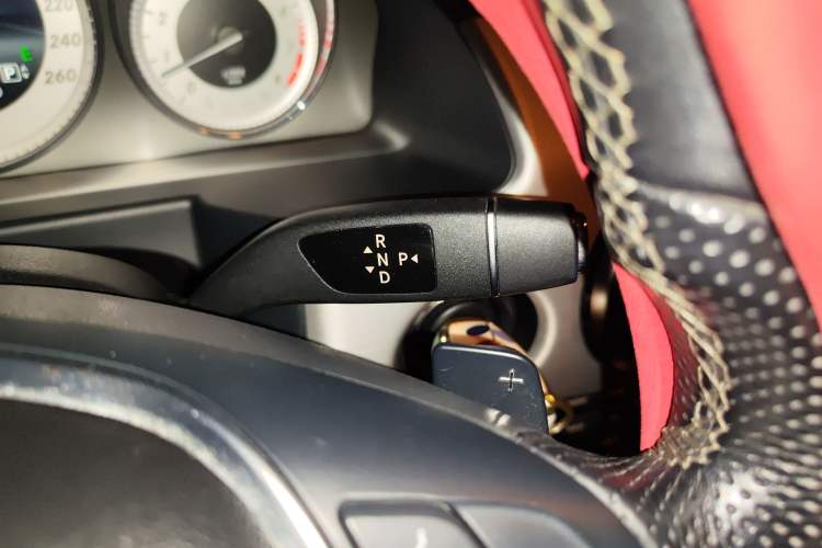 Used Mercedes-Benz GLK-Class 2013 GLK 300 4MATIC Dynamic Sunroof Model Gear Lever