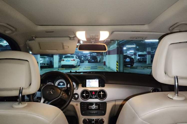 Used Mercedes-Benz GLK-Class 2013 Facelift GLK 300 4MATIC Fashion Edition Headliner